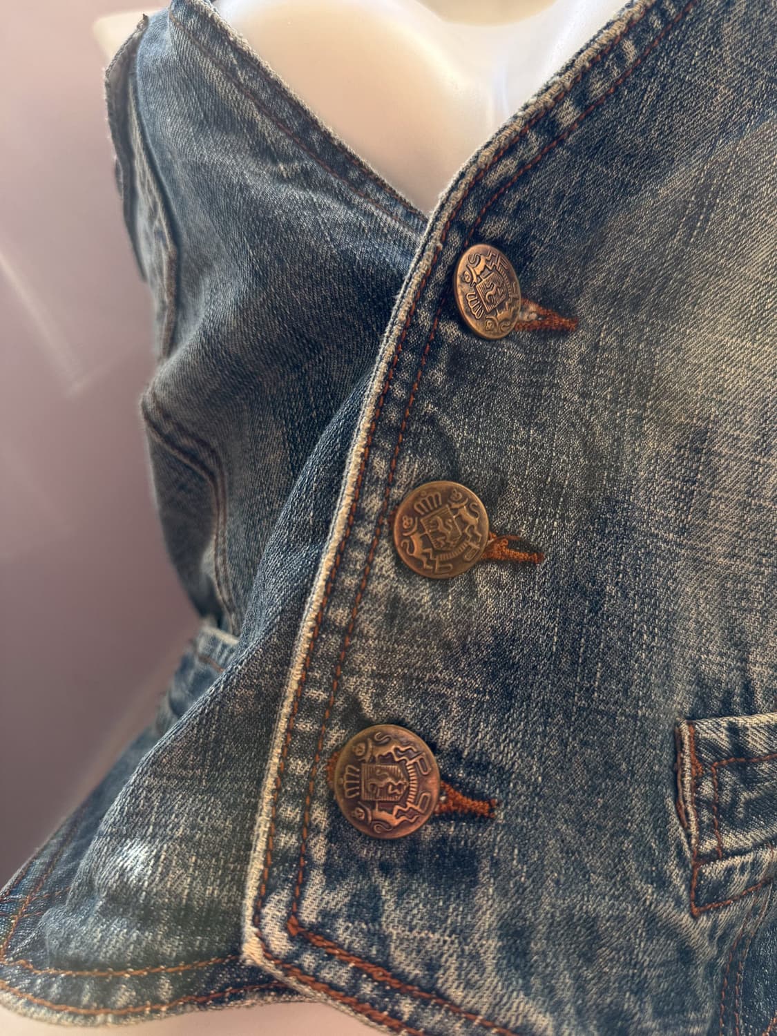  Cinch back Embroidered Denim Vest 0053 상품이미지4