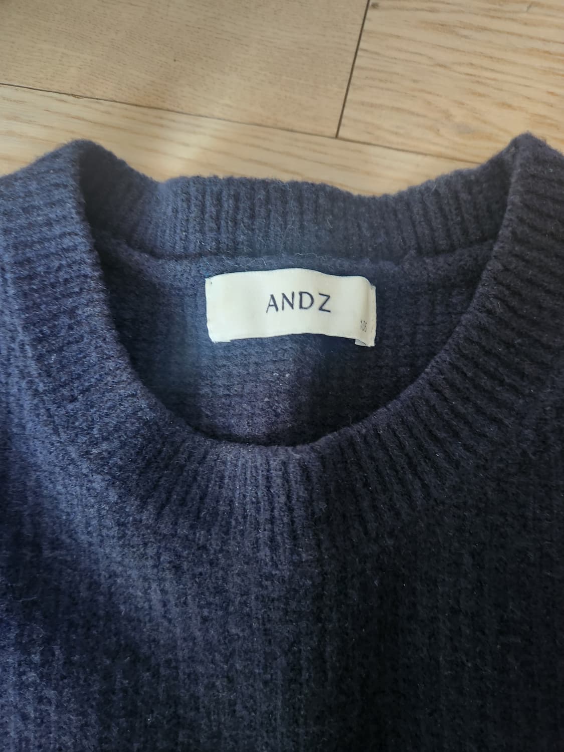 Andz 니트 팝니다 상품이미지1