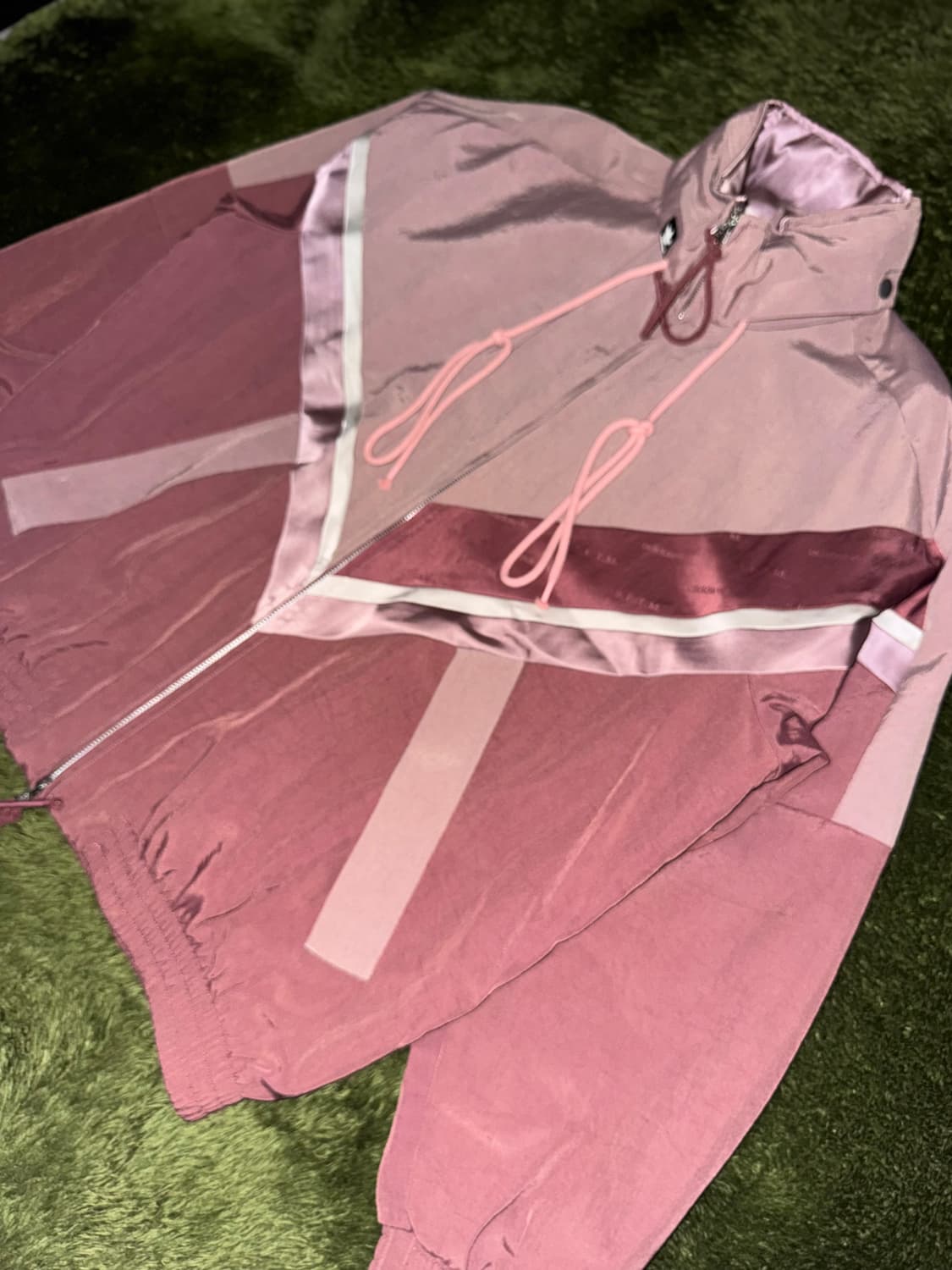 [XL] 아디다스 X 송포더뮤트 콜라보 패치 로고 팀 자켓 레드 상품이미지4