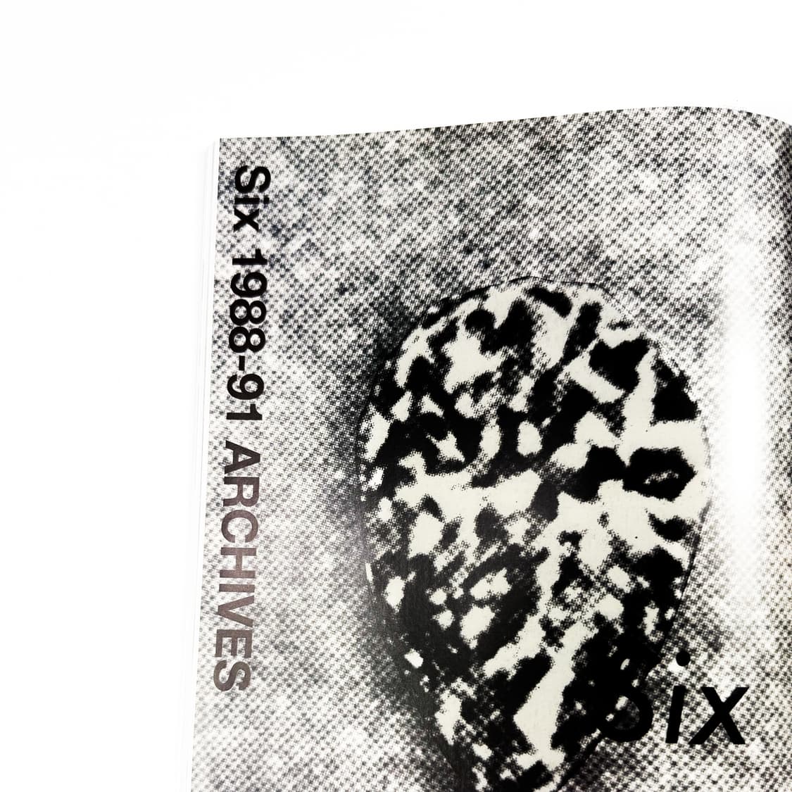 Switch Comme des Garçons 책 상품이미지4