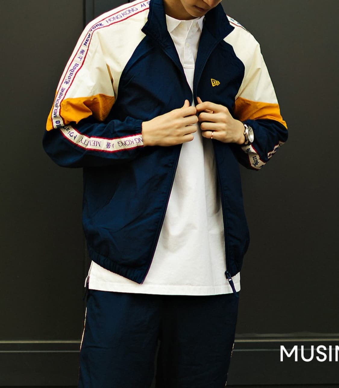 뉴애라 스펠아웃 테잎로고 트랙탑 세트 상품이미지1