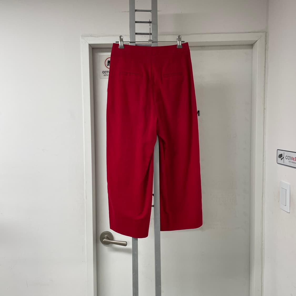 Gallery SUE 레드 슬랙스 36(W) 상품이미지4