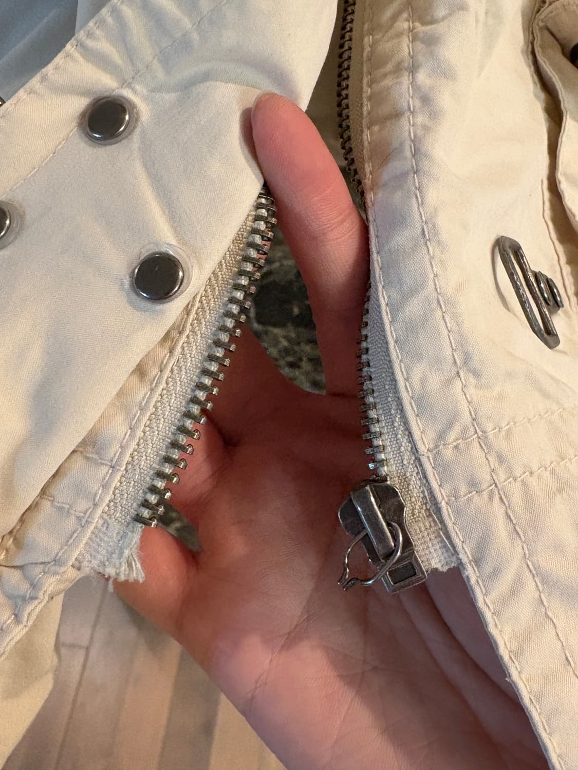 아이보리색 후드 야상 점퍼 상품이미지5