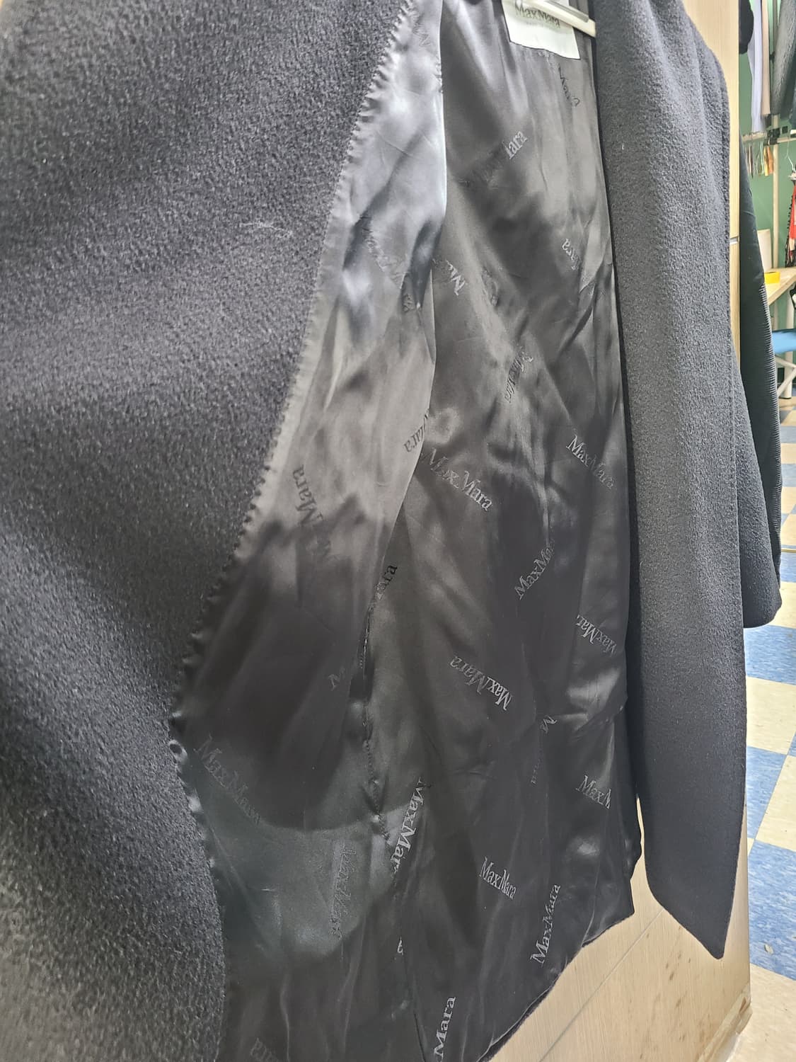 막스마라 낙타울 블랙 후드 코트 상품이미지4