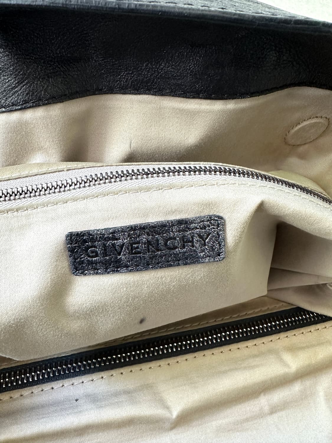 지방시 2000s 워시드 레더 사첼 보스턴백 상품이미지8