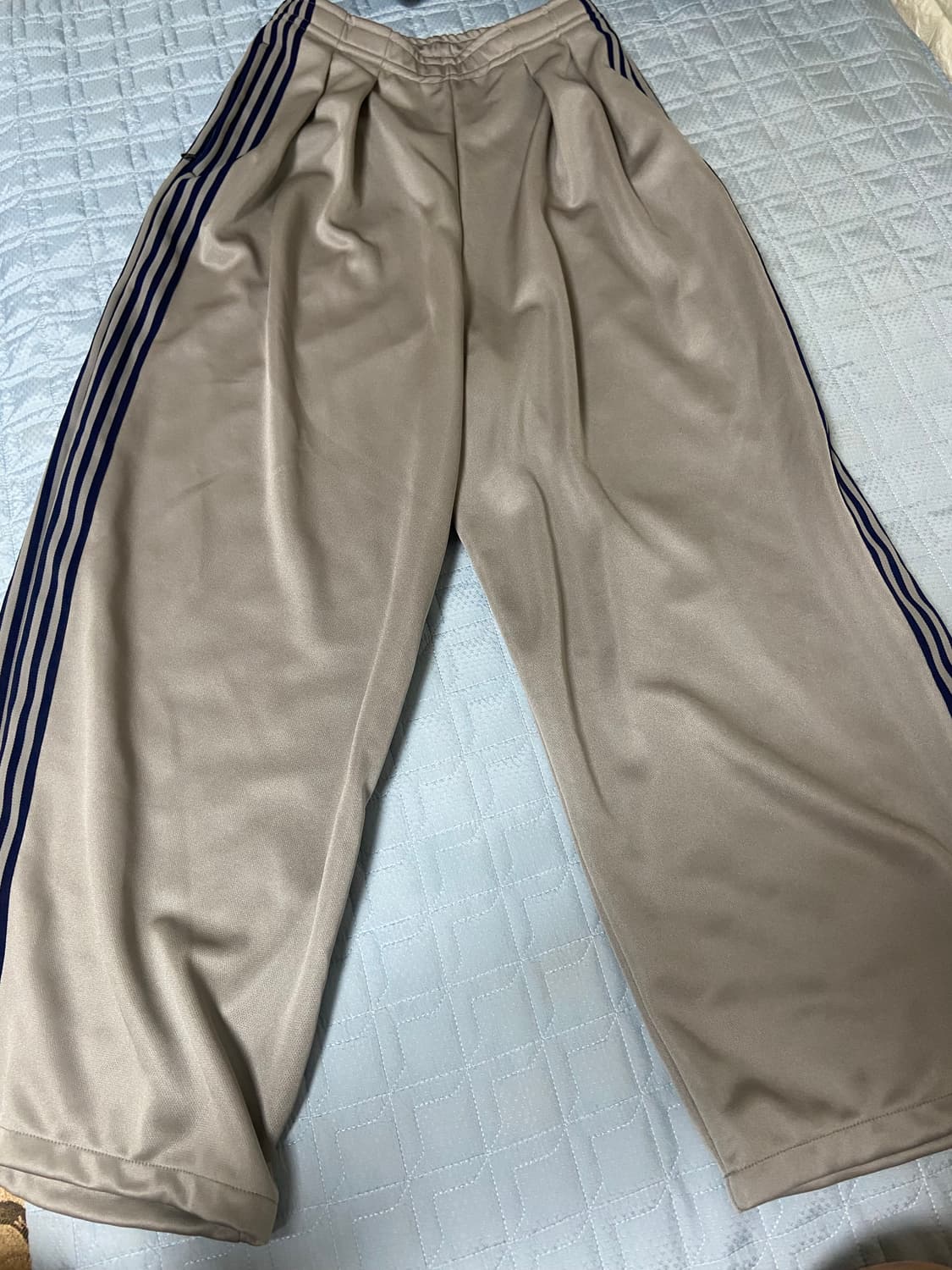 KAPITAL 캐피탈 슈퍼 배기 트랙 팬츠 스트라이프 그레이 상품이미지2