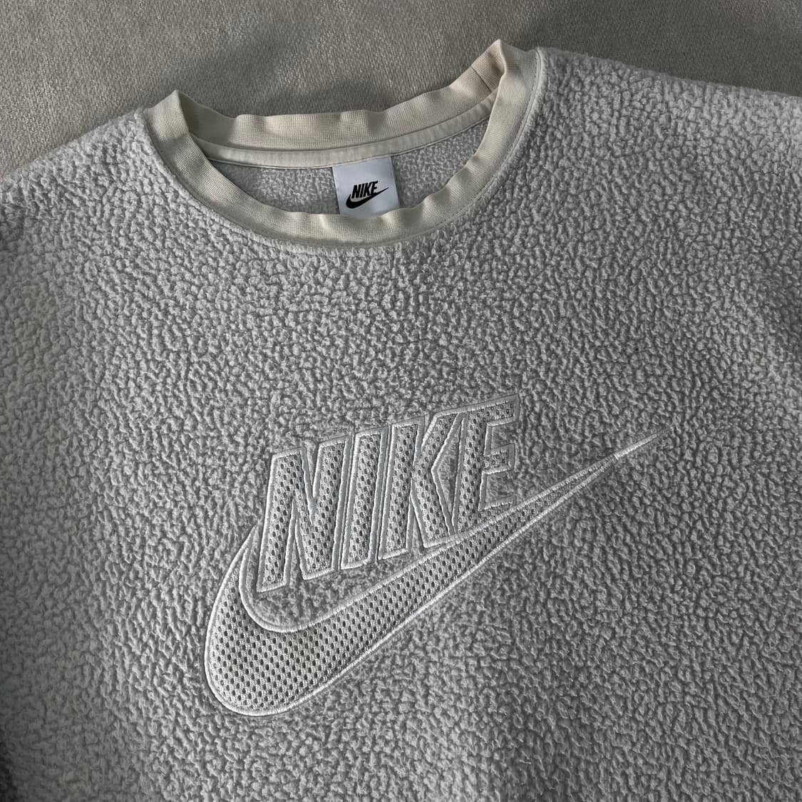 105 나이키 신형 자수로고 플리스 맨투맨 상품이미지2
