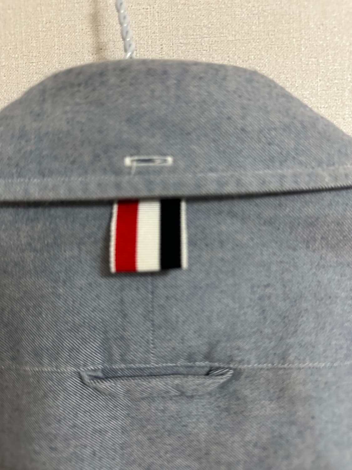 [정품] 톰브라운 4-바 암밴드 옥스퍼드 셔츠 (그레이/1사이즈) 상품이미지4