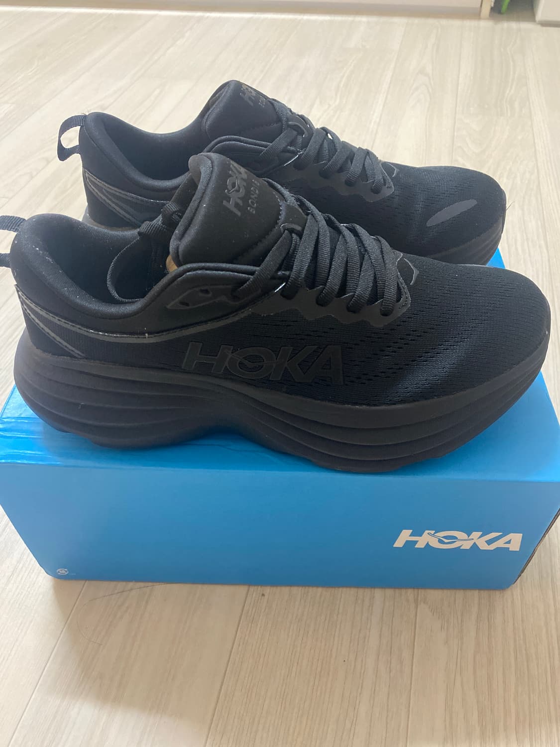 호카 본디8 레귤러235 새상품 상품이미지5