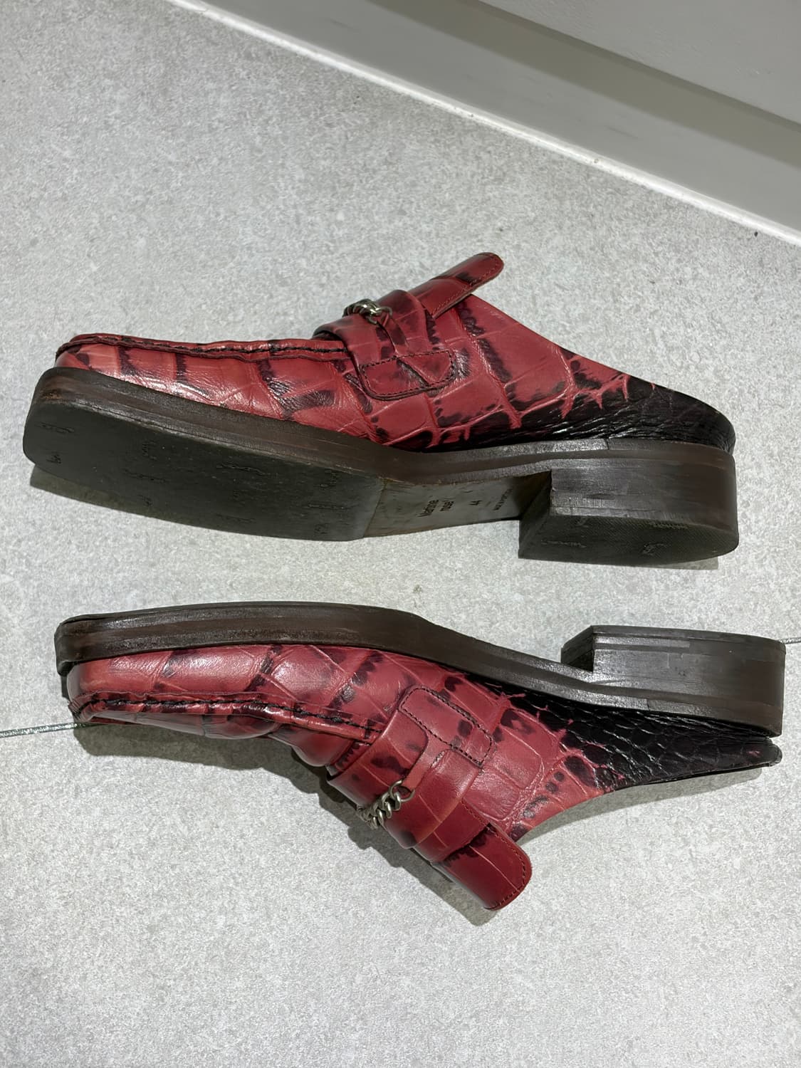 [희귀/44] 마틴로즈 스퀘어토 체인 뮬 - 레드 크록 (Martine 상품이미지4