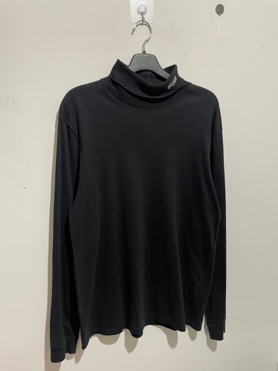스투시 터틀넥 긴팔 티셔츠 블랙 상품이미지1