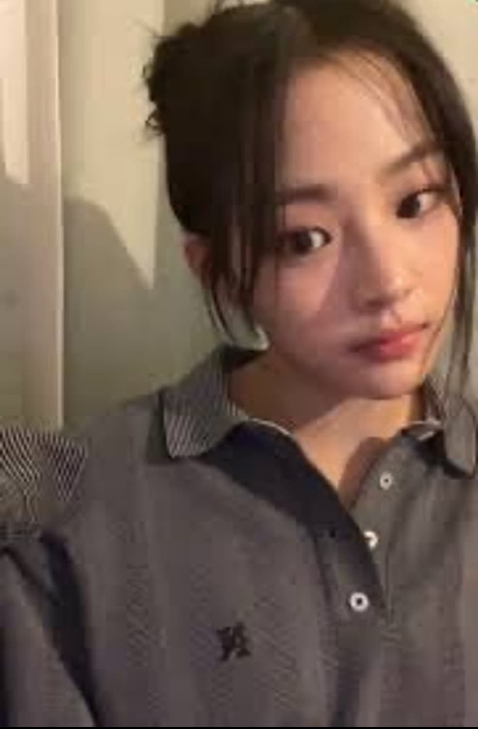 NOAH 카라 롱슬리브 [XL] (뉴진스 민지 착용) 상품이미지1