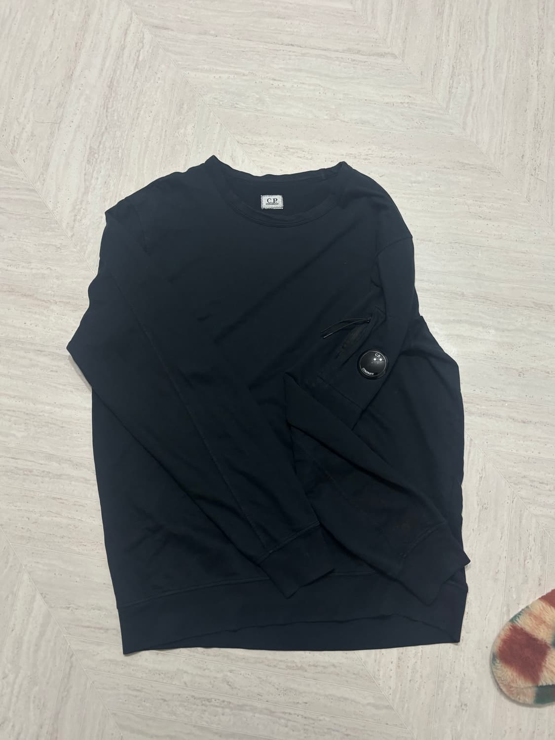 cp컴퍼니 렌즈 롱슬리브 블랙 급처 상품이미지1