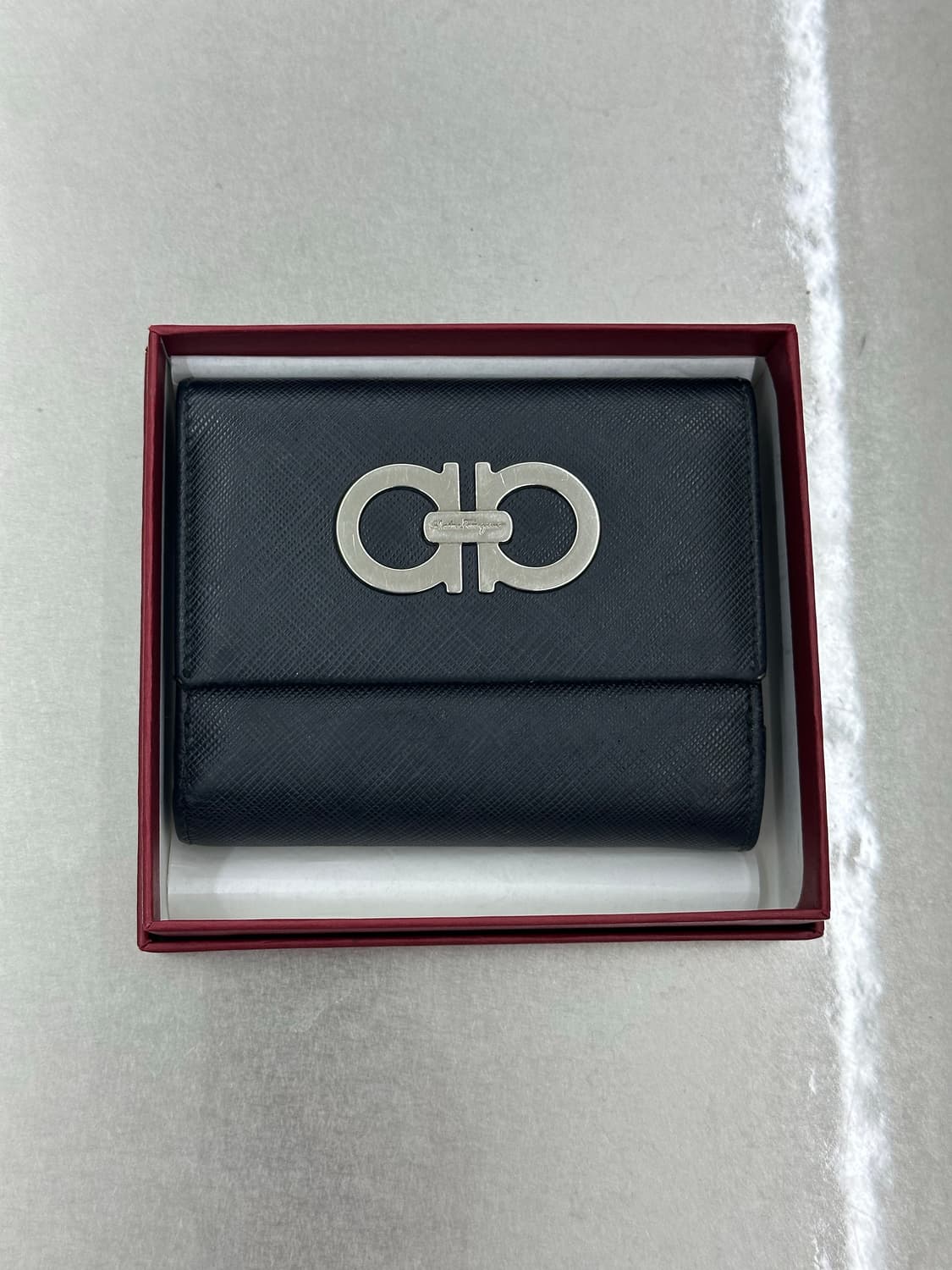 페라가모 간치니 카드지갑 블랙 상품이미지1