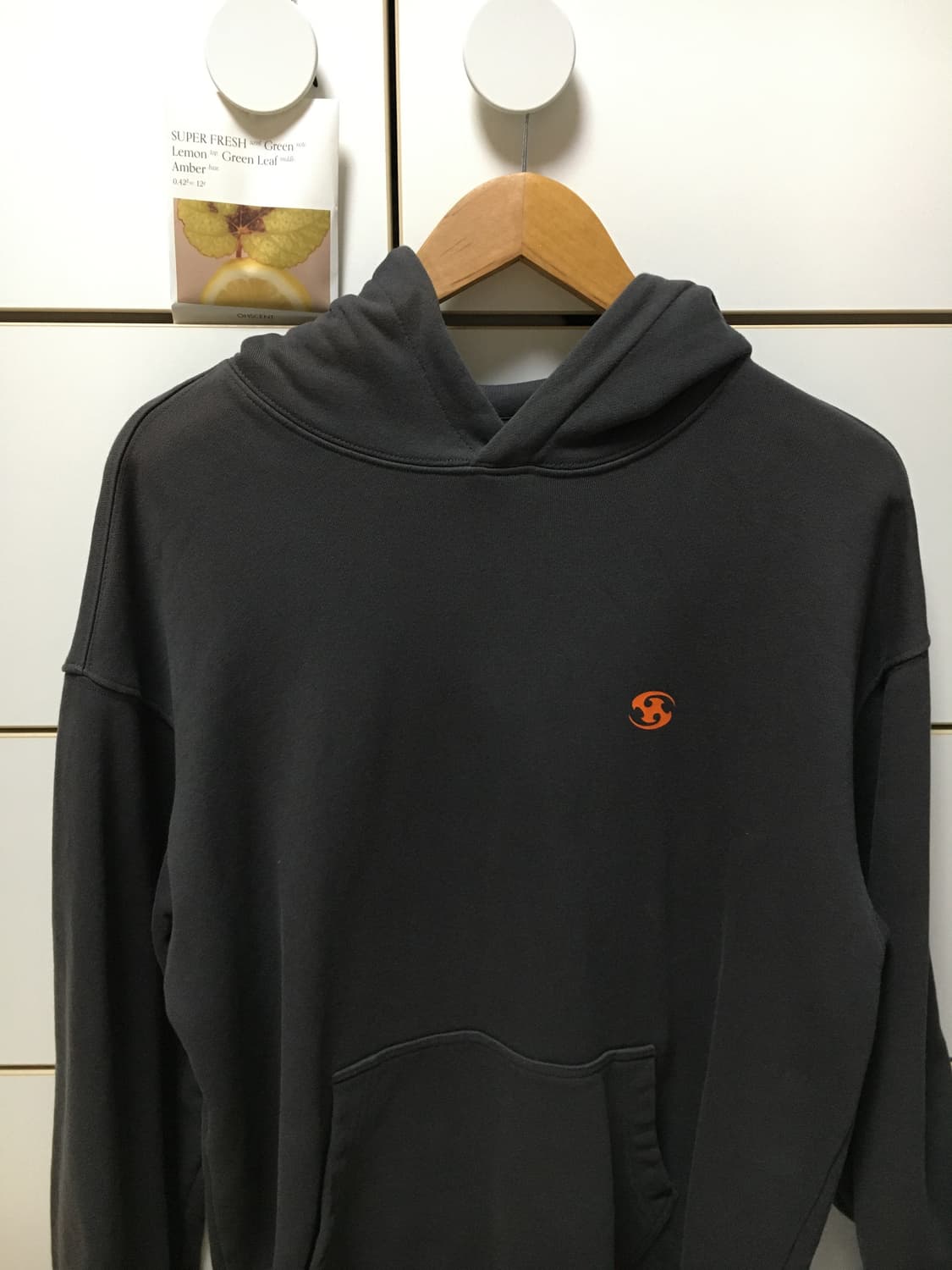 산산기어 로고 후드 차콜 24ss - 2size 상품이미지5