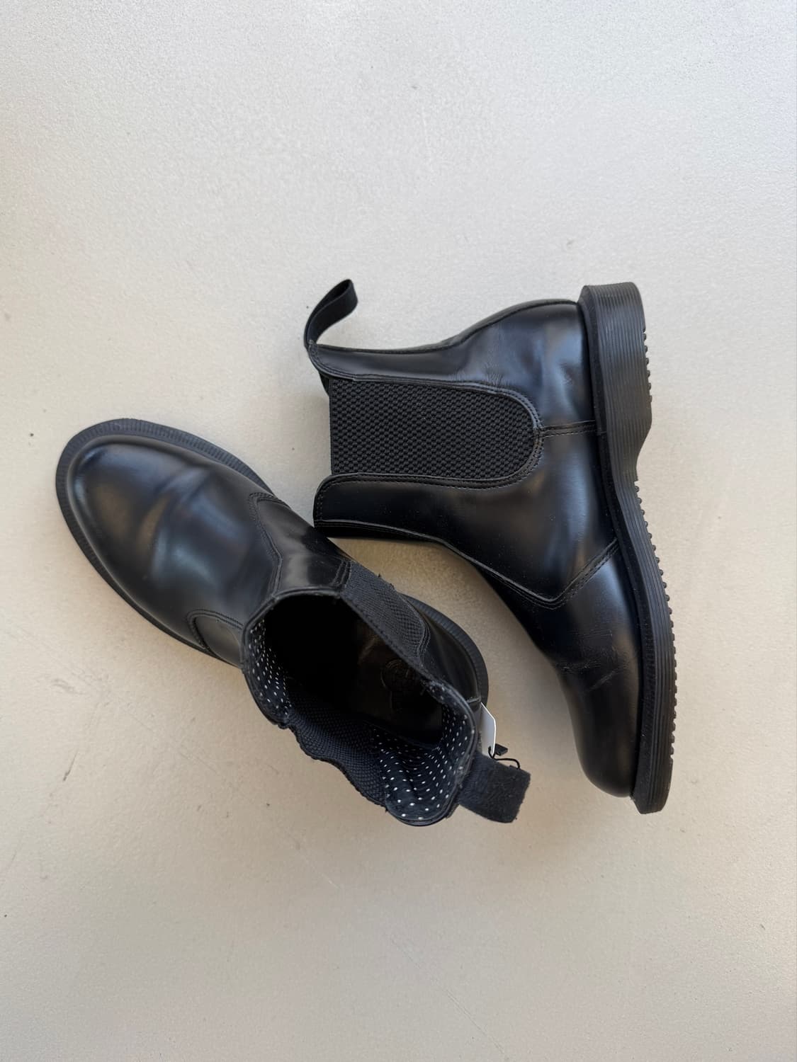 Dr. Martens Flora Chelsea Boots 상품이미지1