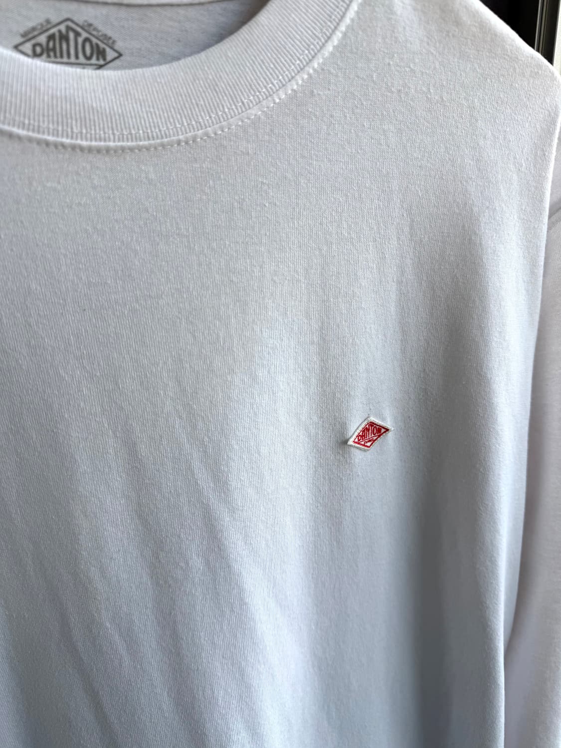 1/ 단톤 23SS 미니로고 슬리브 긴팔 상품이미지5