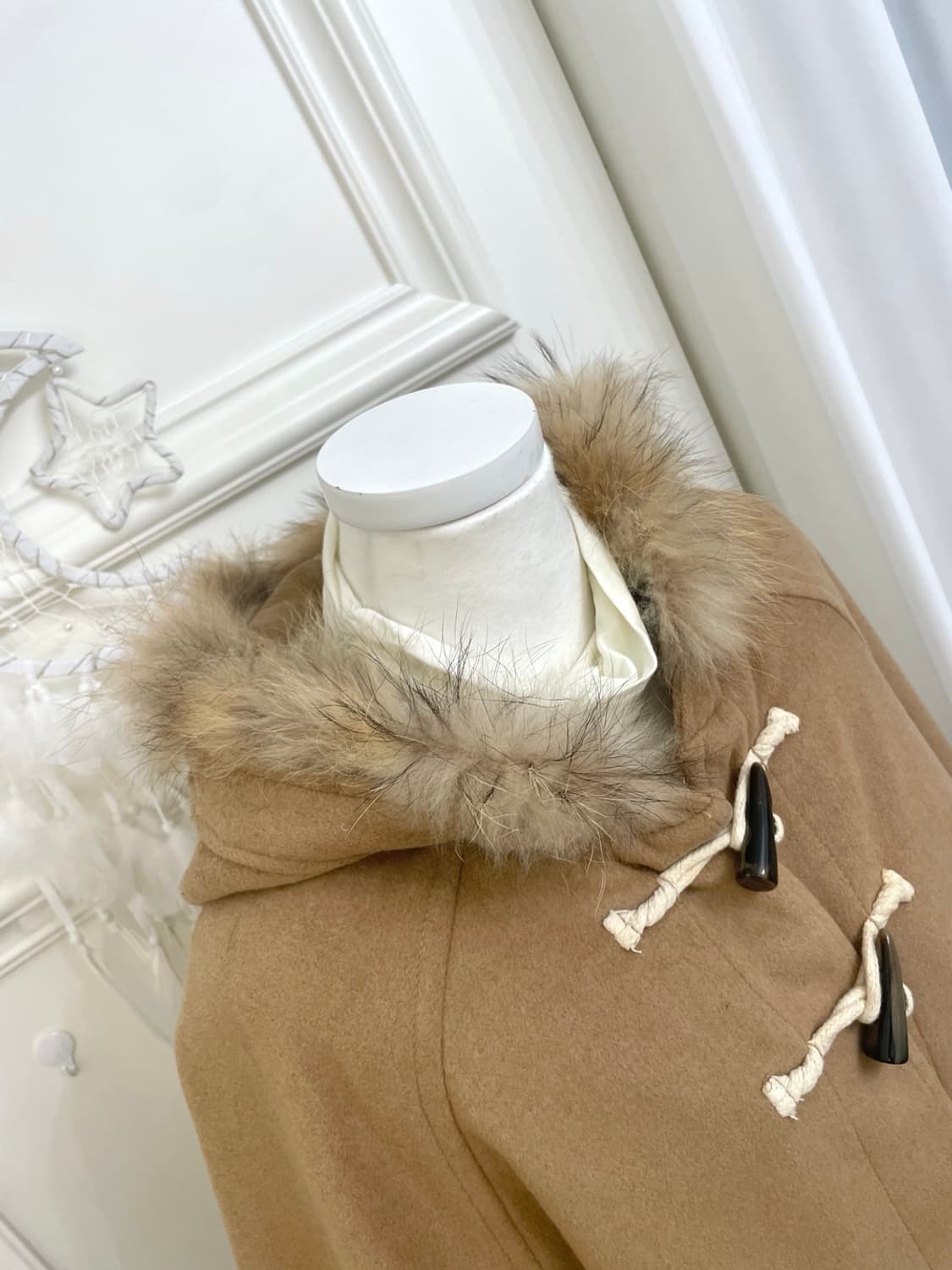 camel beige two button fur point cape co 상품이미지7