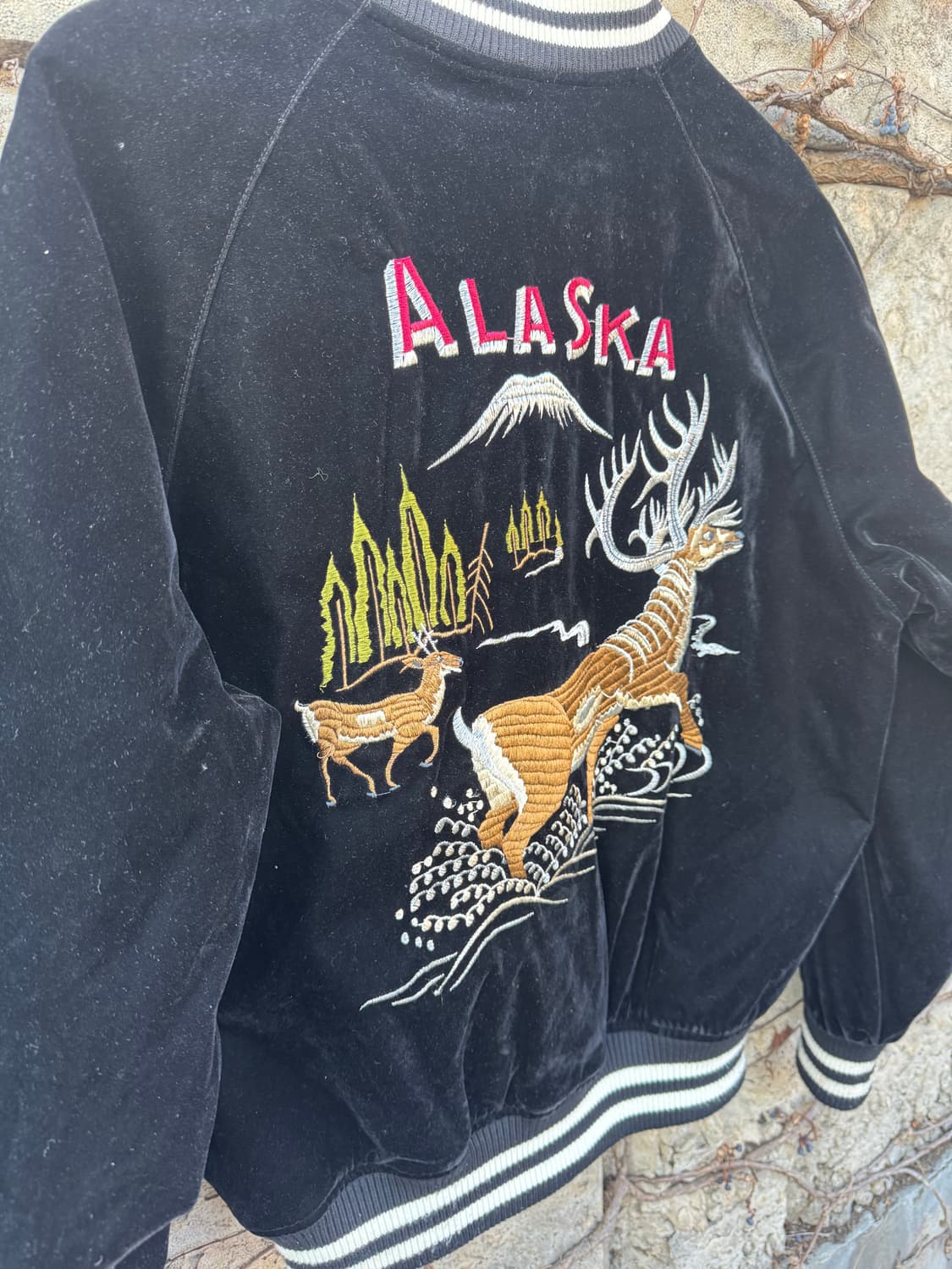 For the boys 빈티지 자수 벨벳 스카쟌 봄버 자켓 상품이미지6