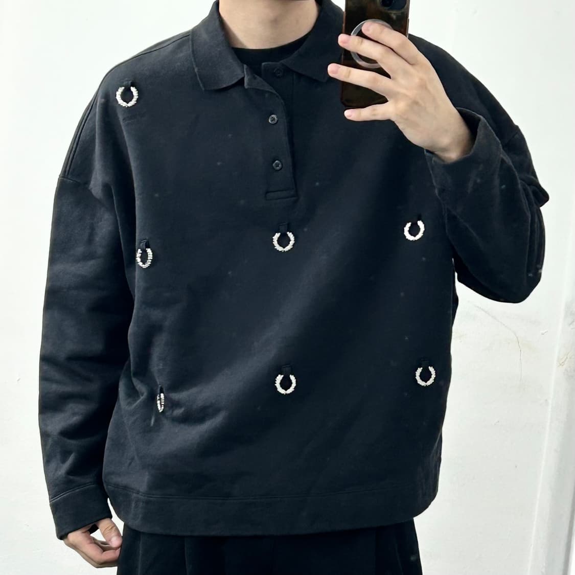 라프시몬스 X 프레드페리 19AW 월계수링 카라넥 스웻 셔츠 상품이미지3