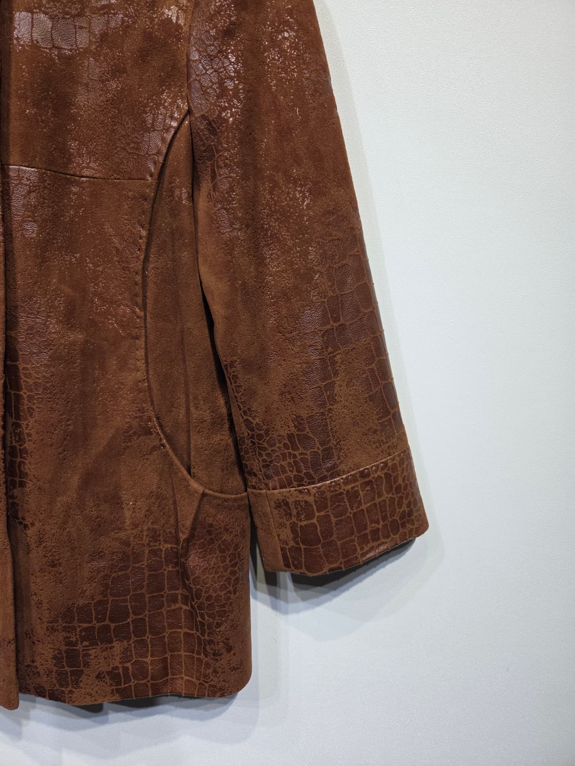 PAT 여성 크로커다일 배색 스웨이드 자켓 상품이미지5