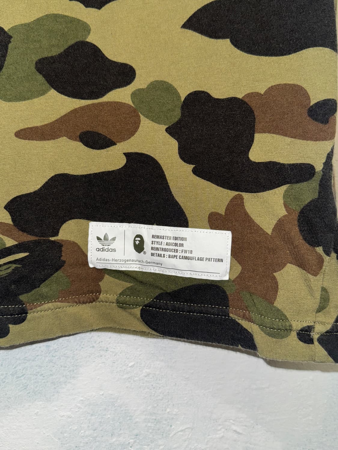 베이프 x 아디다스 카모 반팔티셔츠 상품이미지3