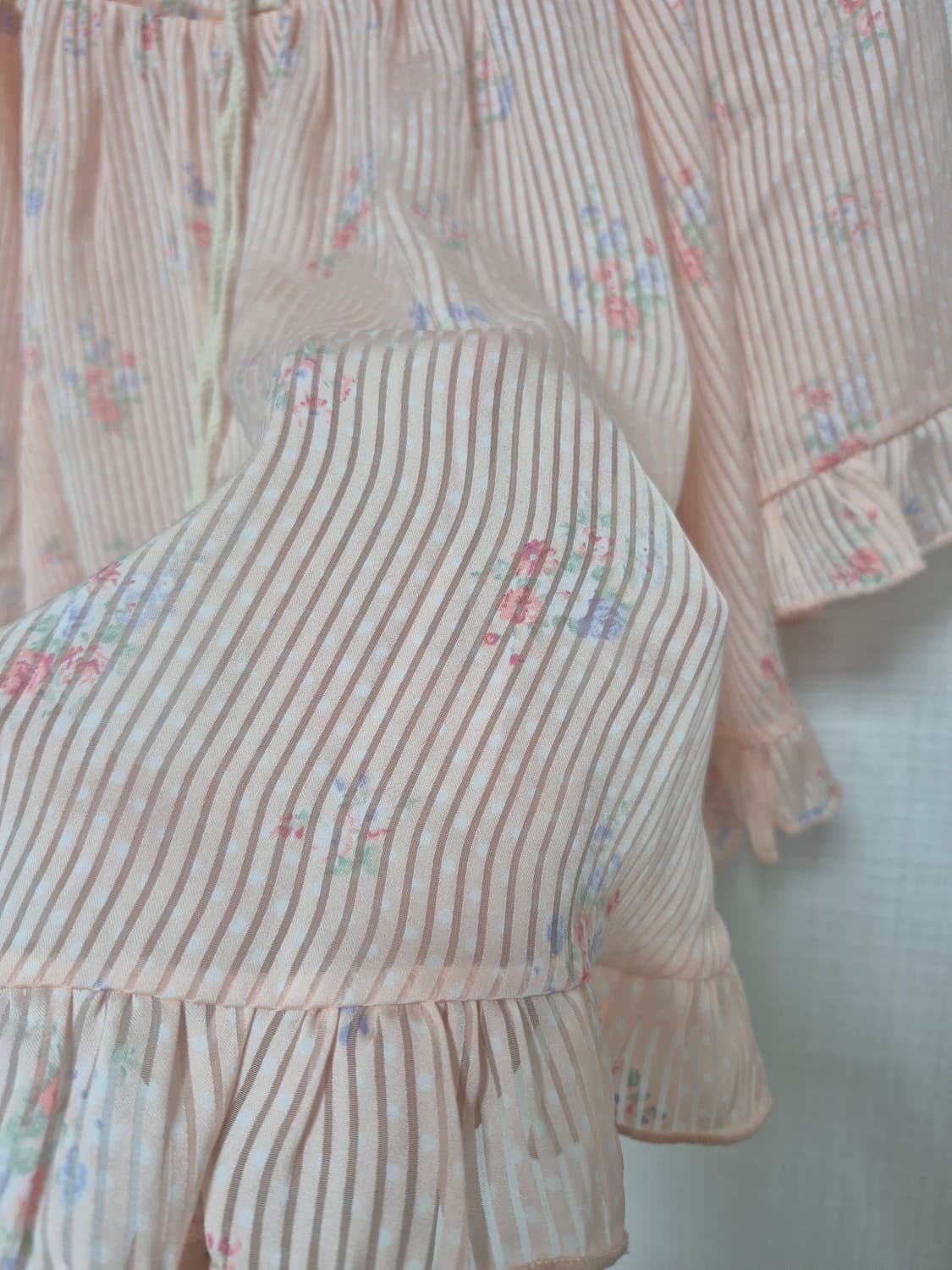 리즈리사 사몬핑크 잔꽃 스트라이프 블라우스 상품이미지6