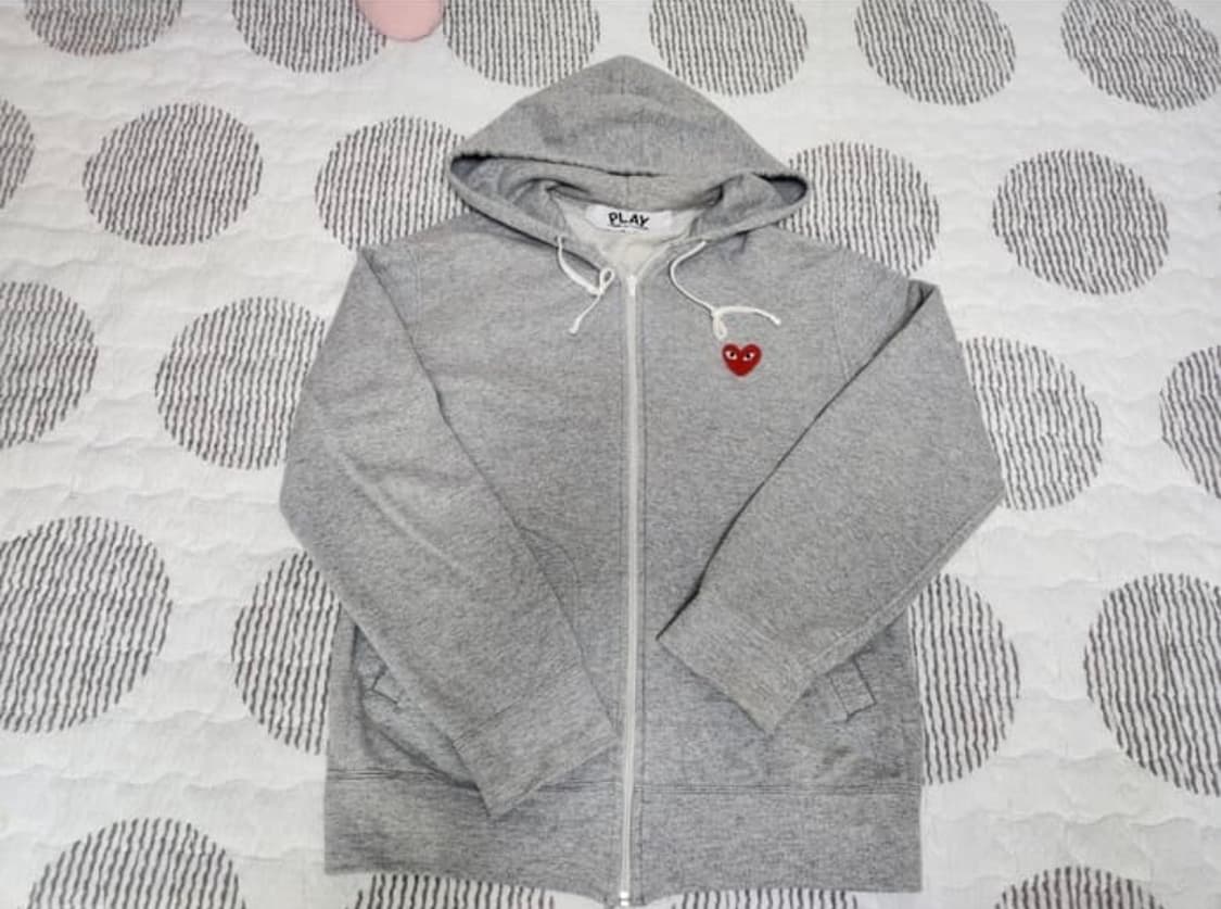 꼼데가르송 플레이 5 하트 후드 집업 그레이 새상품 급 상품이미지2