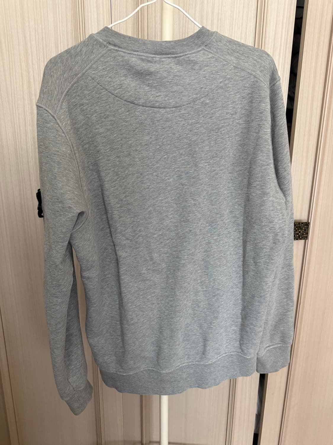 스톤 아일랜드 그레이 맨투맨 24fw  상품이미지2