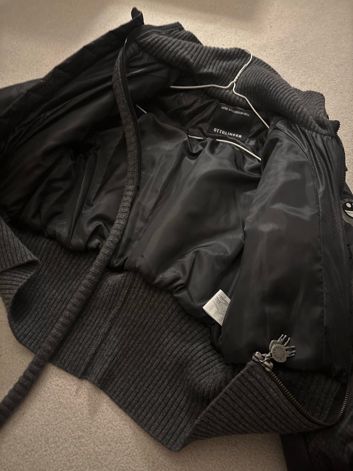 앤더슨벨 X Ottolinger 블랙 패딩 점퍼 S (공용) 상품이미지2