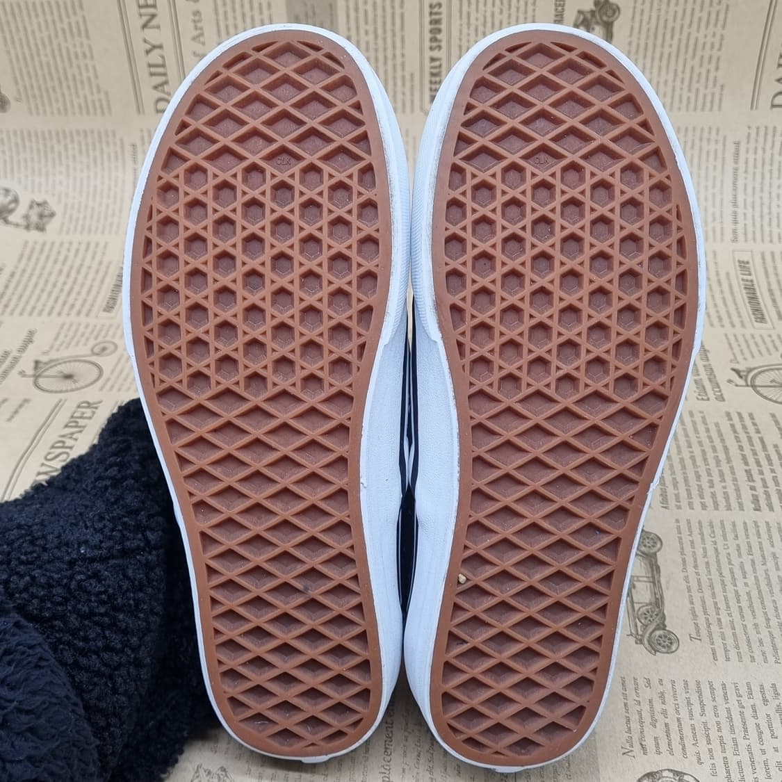 반스 슬립온 블랙 페이즐리 230 상품이미지3