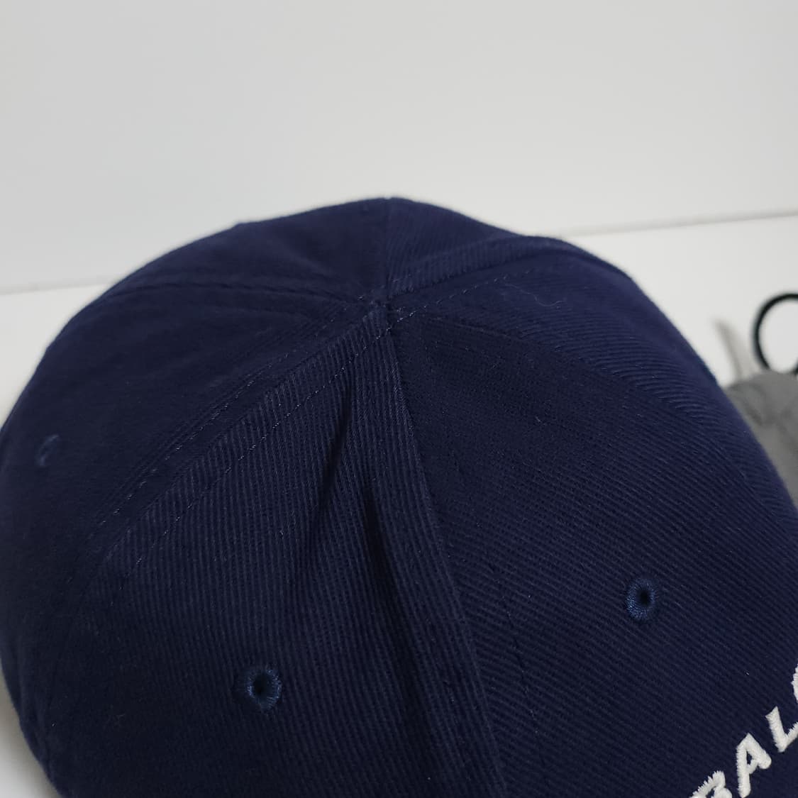 [L] 발렌시아가 네이비 자수 로고 볼캡 모자 상품이미지3