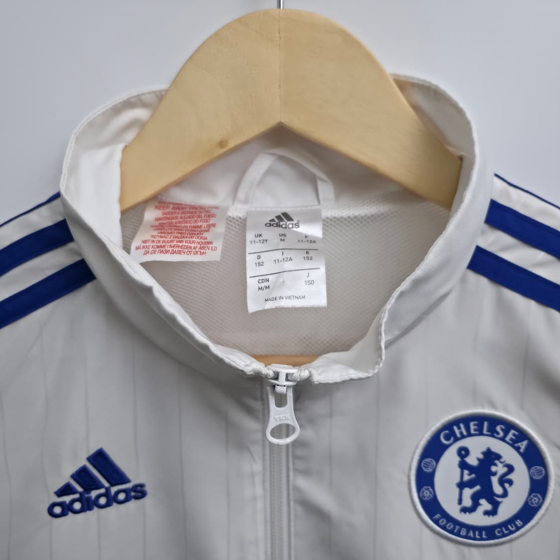 [M] 아디다스 첼시 화이트 포카리 바람막이 상품이미지4