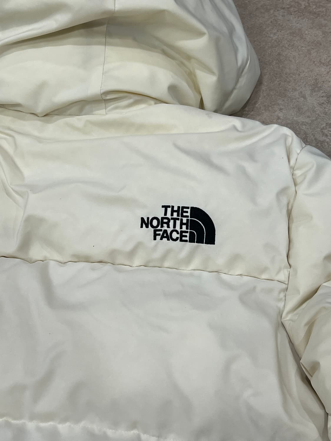 노스페이스 팀코리아 구스다운 패딩 점퍼 크림 상품이미지7