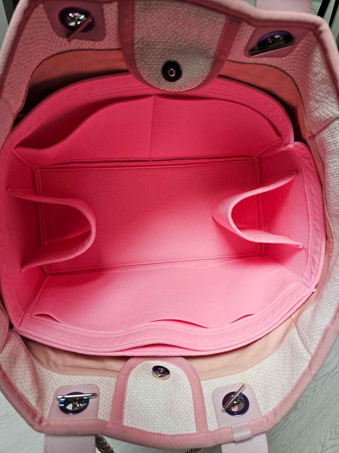 정품 샤넬 은장 라지 도빌백 21번대  상품이미지6