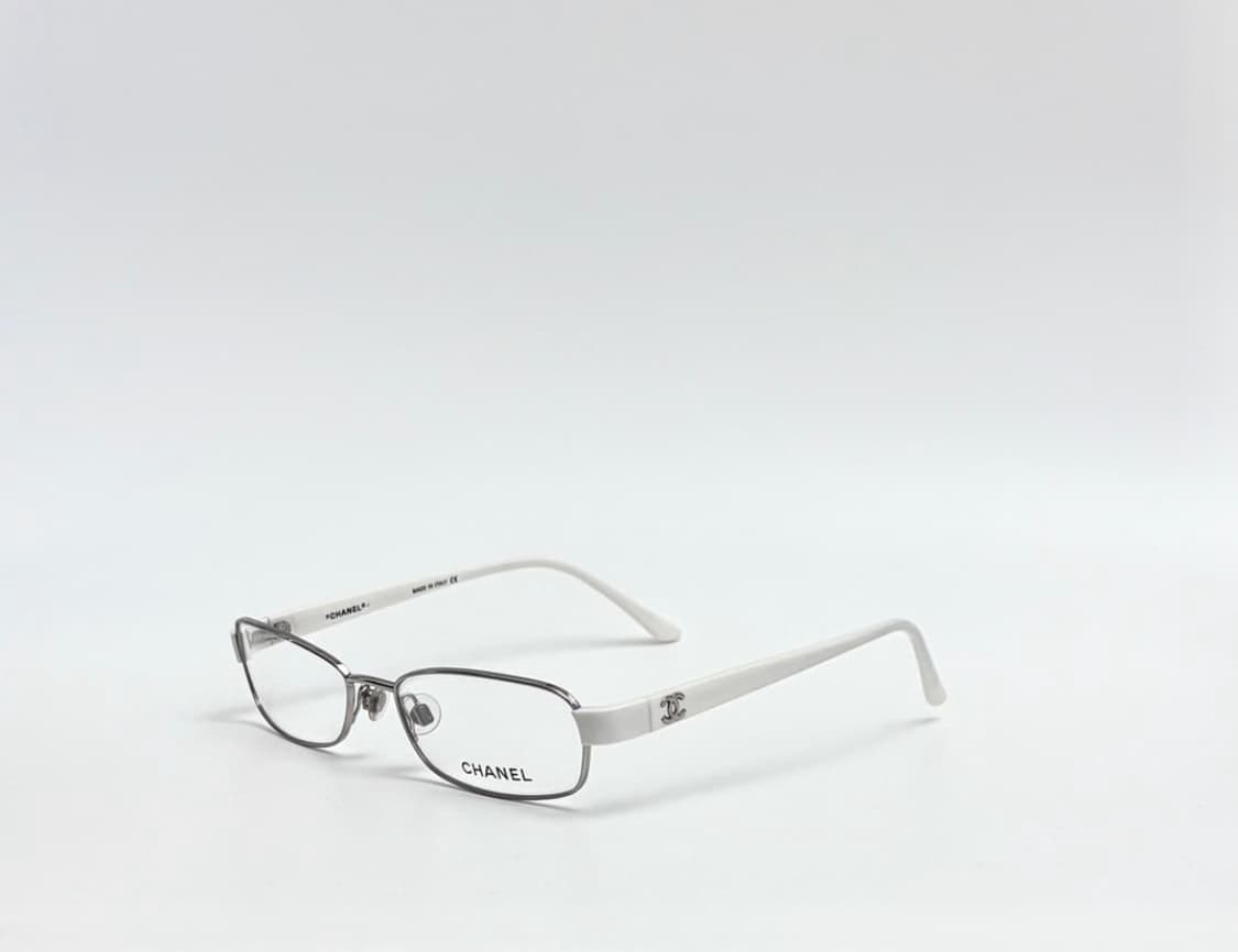 샤넬 화이트 안경 상품이미지1