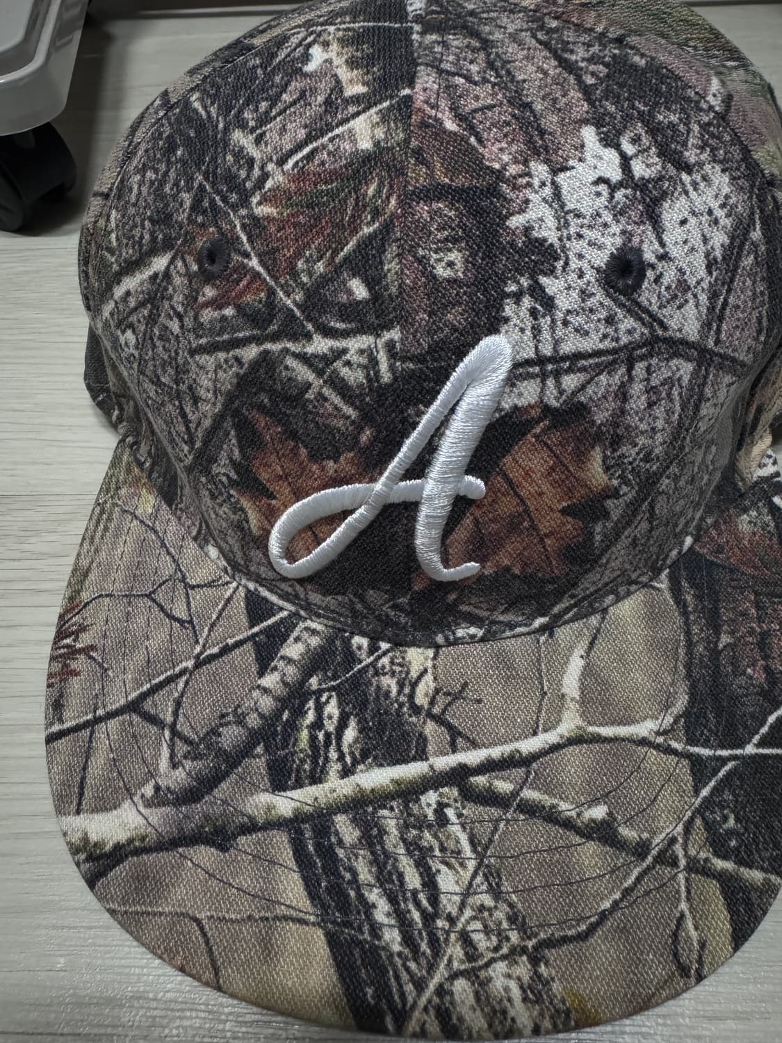 더뮤지엄비지터 RIBBON EMBROIDERY CAP 상품이미지4