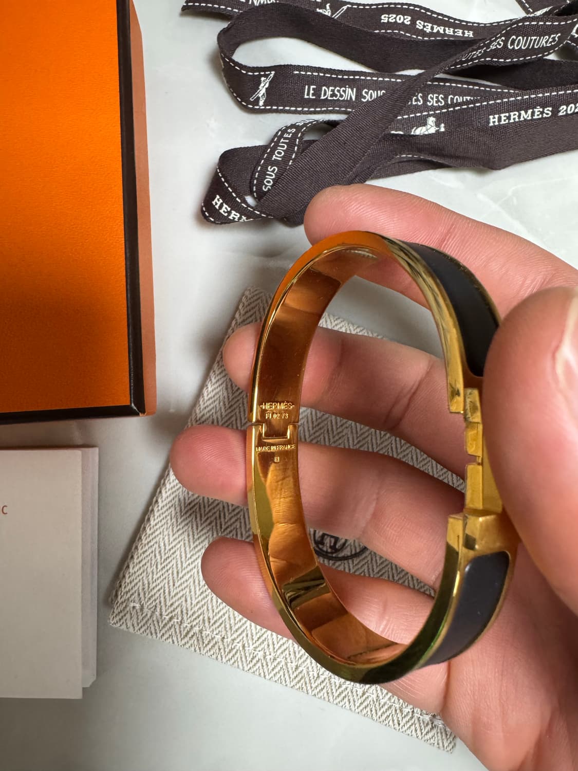 에르메스 클릭아슈 블랙 금장 팔찌 크림구매 상품이미지4