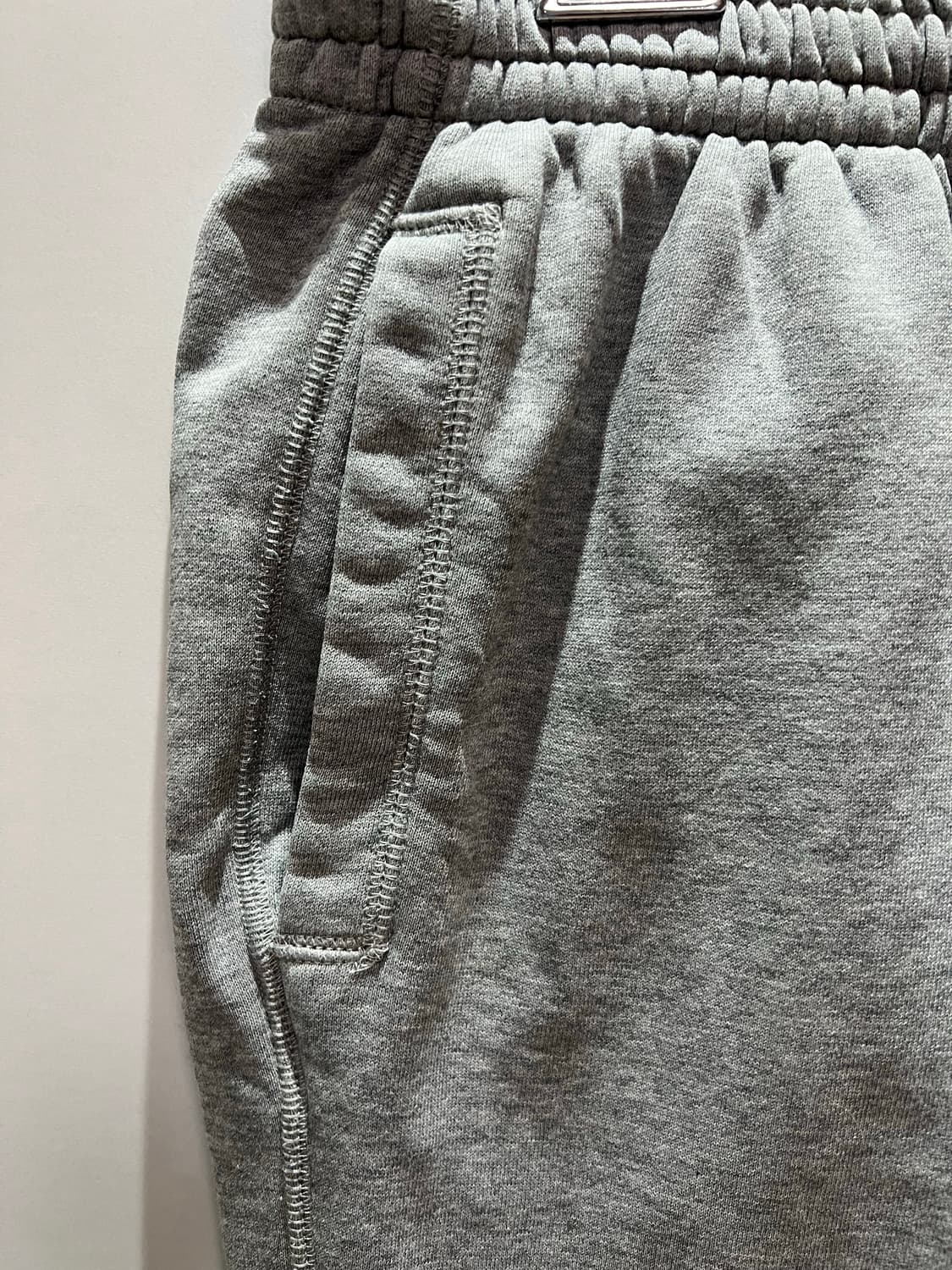 뉴발란스 베이직 밴딩 스웨트 팬츠 상품이미지5