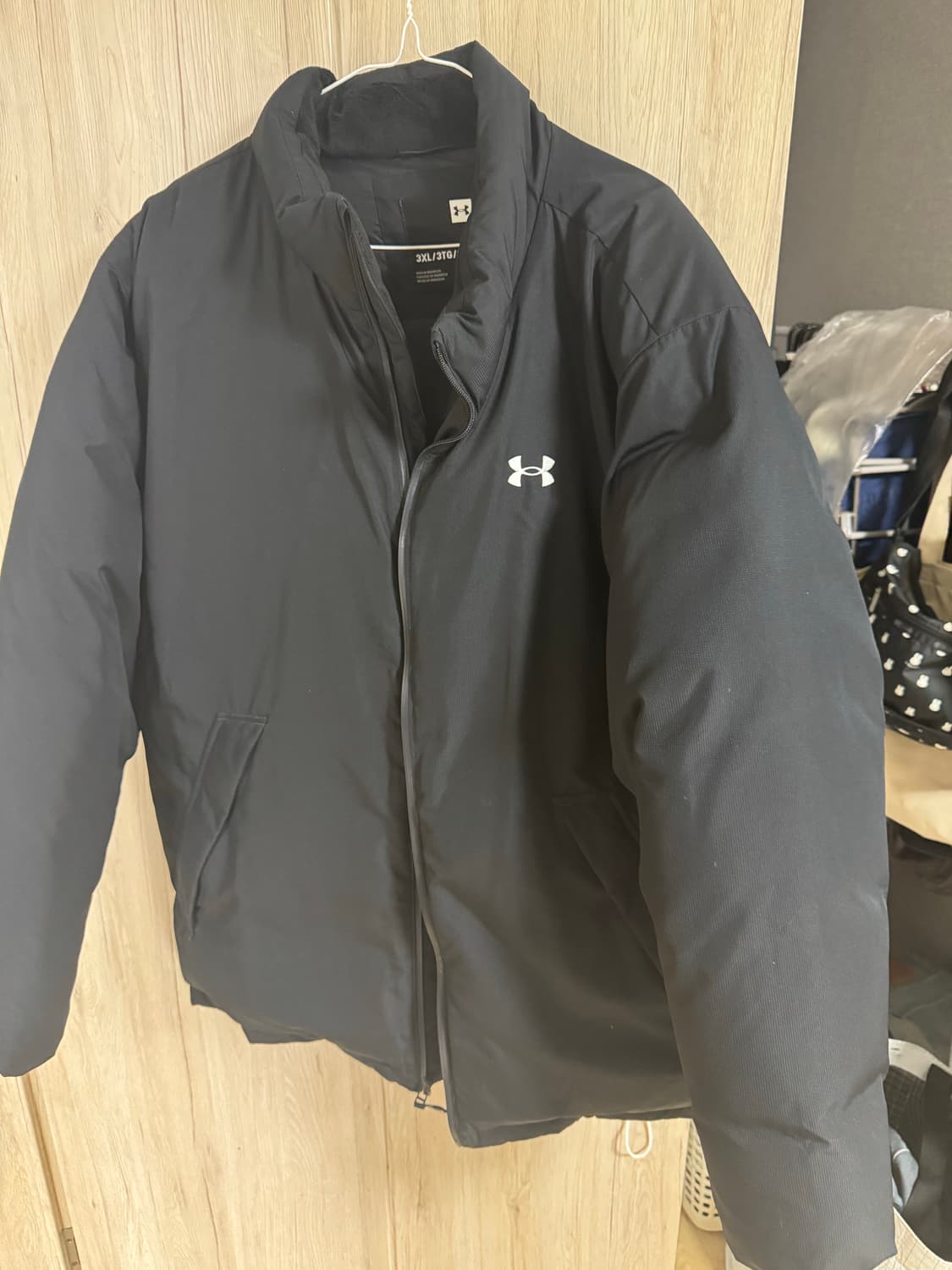 언더아머 남성 블랙 패딩 3XL 상품이미지1