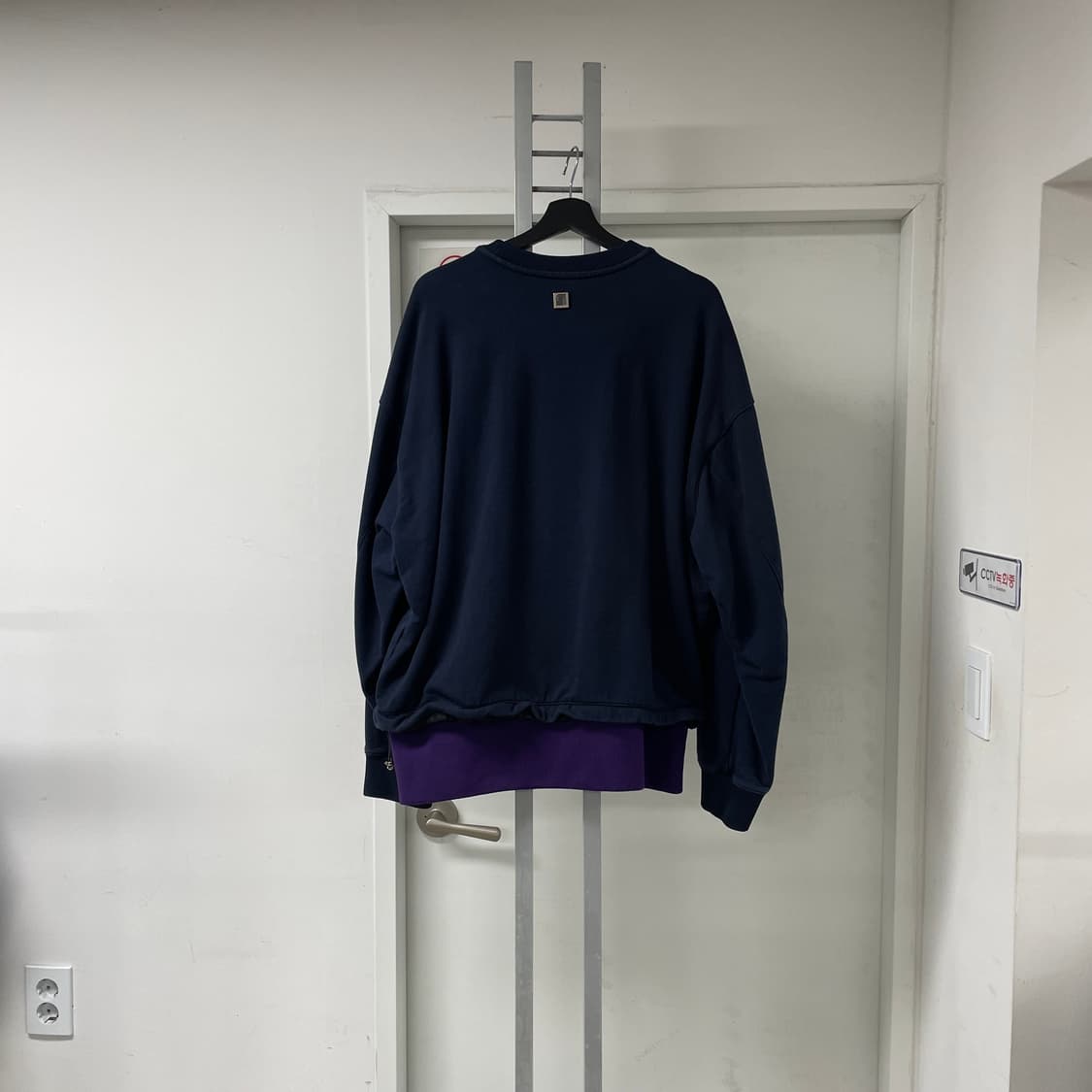 솔리드옴므 네이비 맨투맨 50 상품이미지9