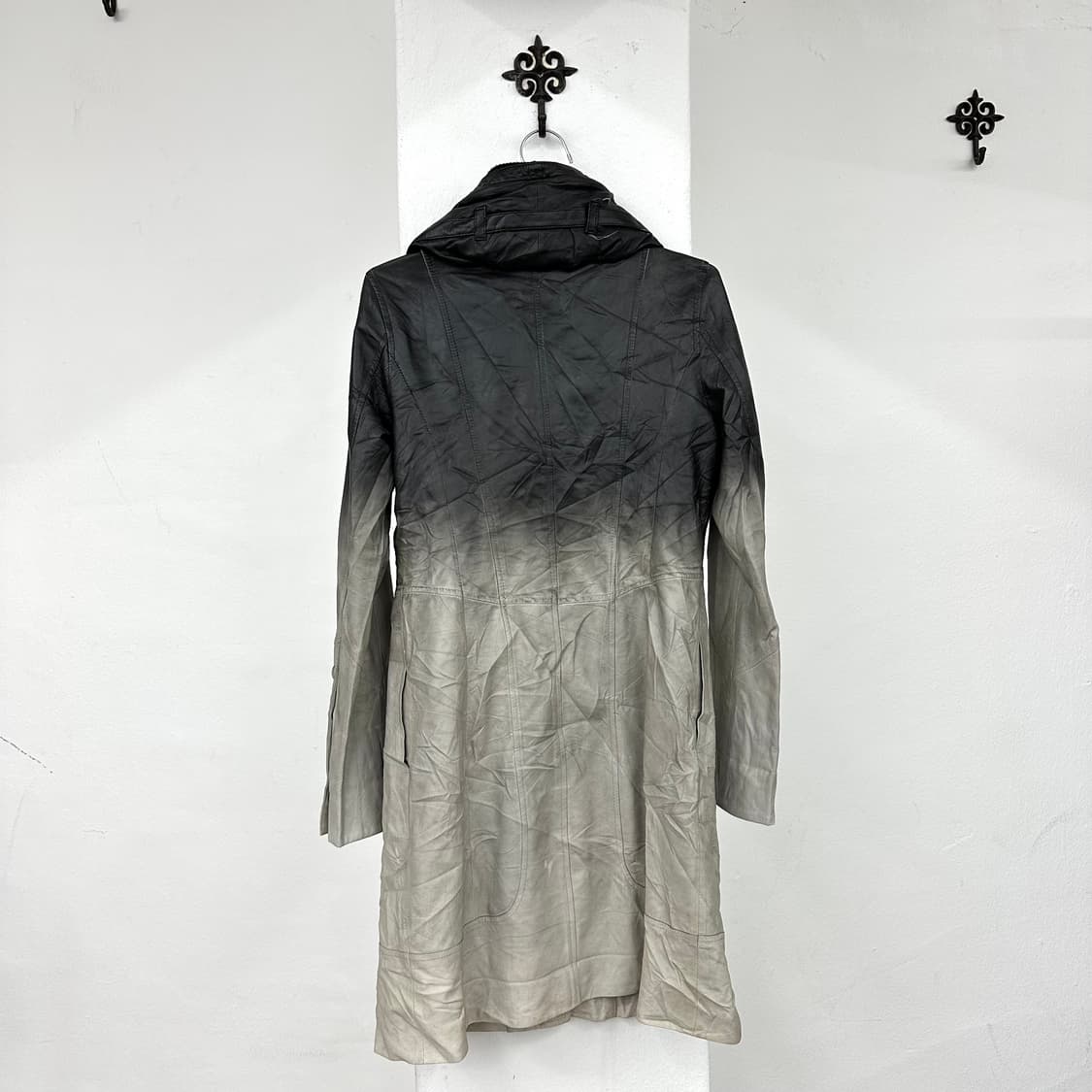 faded Bono long leather jacket 상품이미지4