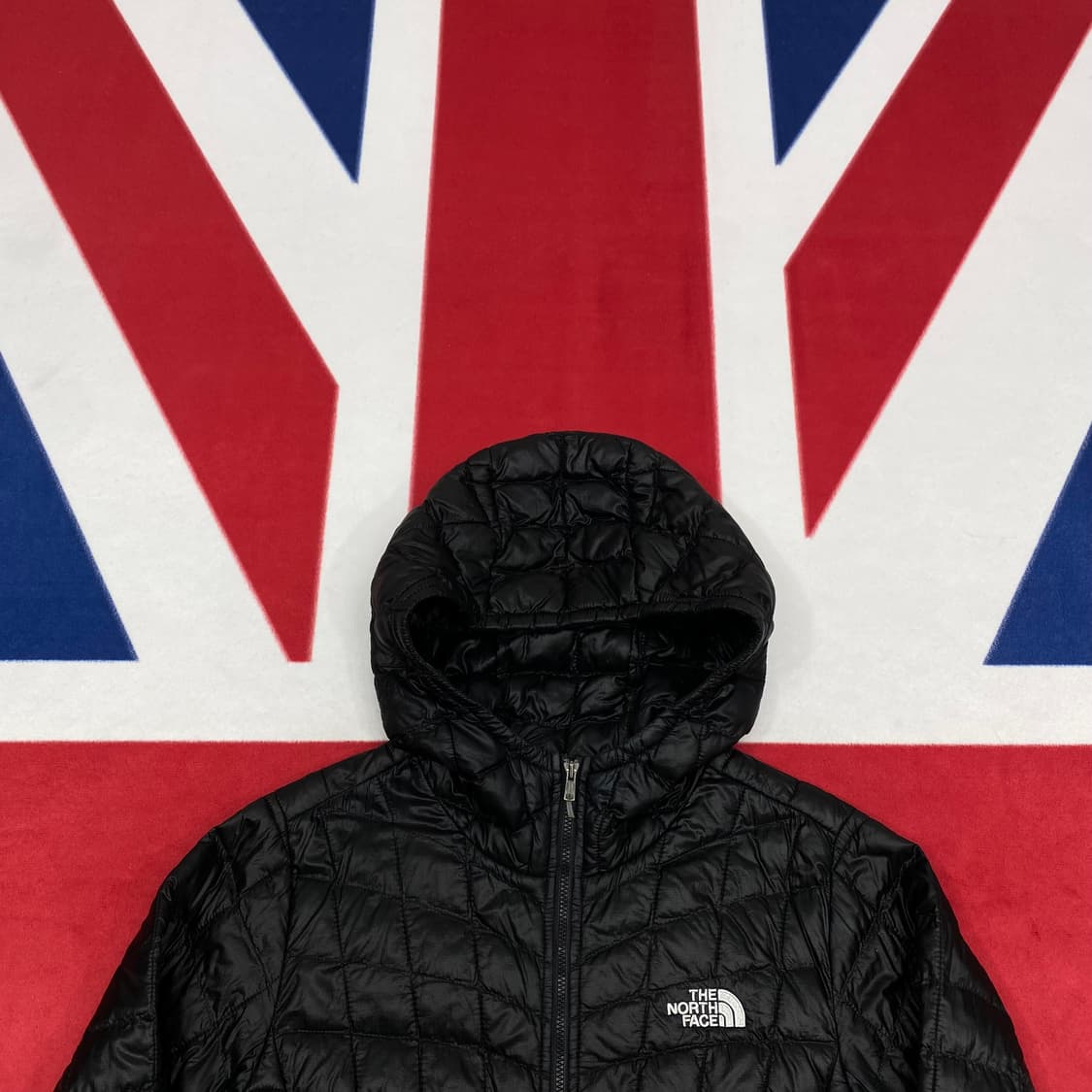 노스페이스 써모볼 후드 경량패딩 여성S 상품이미지2