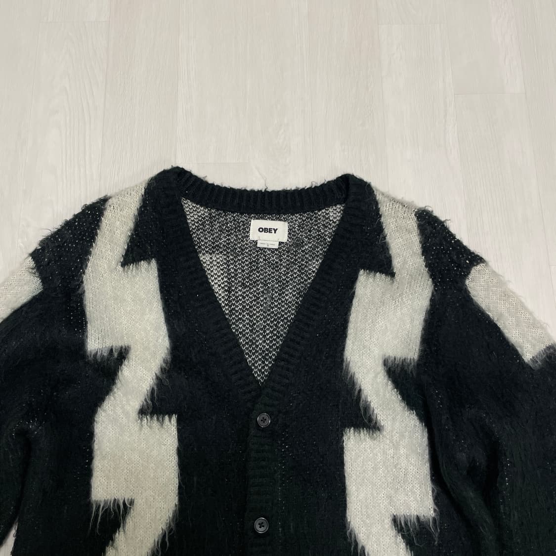 오베이 덱스터 가디건 DEXTER CARDIGAN BLACK MULTI 상품이미지7