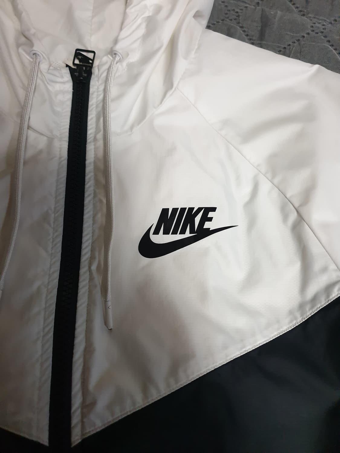 나이키 윈드러너 우븐 후드 바람막이 자켓 횐검 (S) 상품이미지2