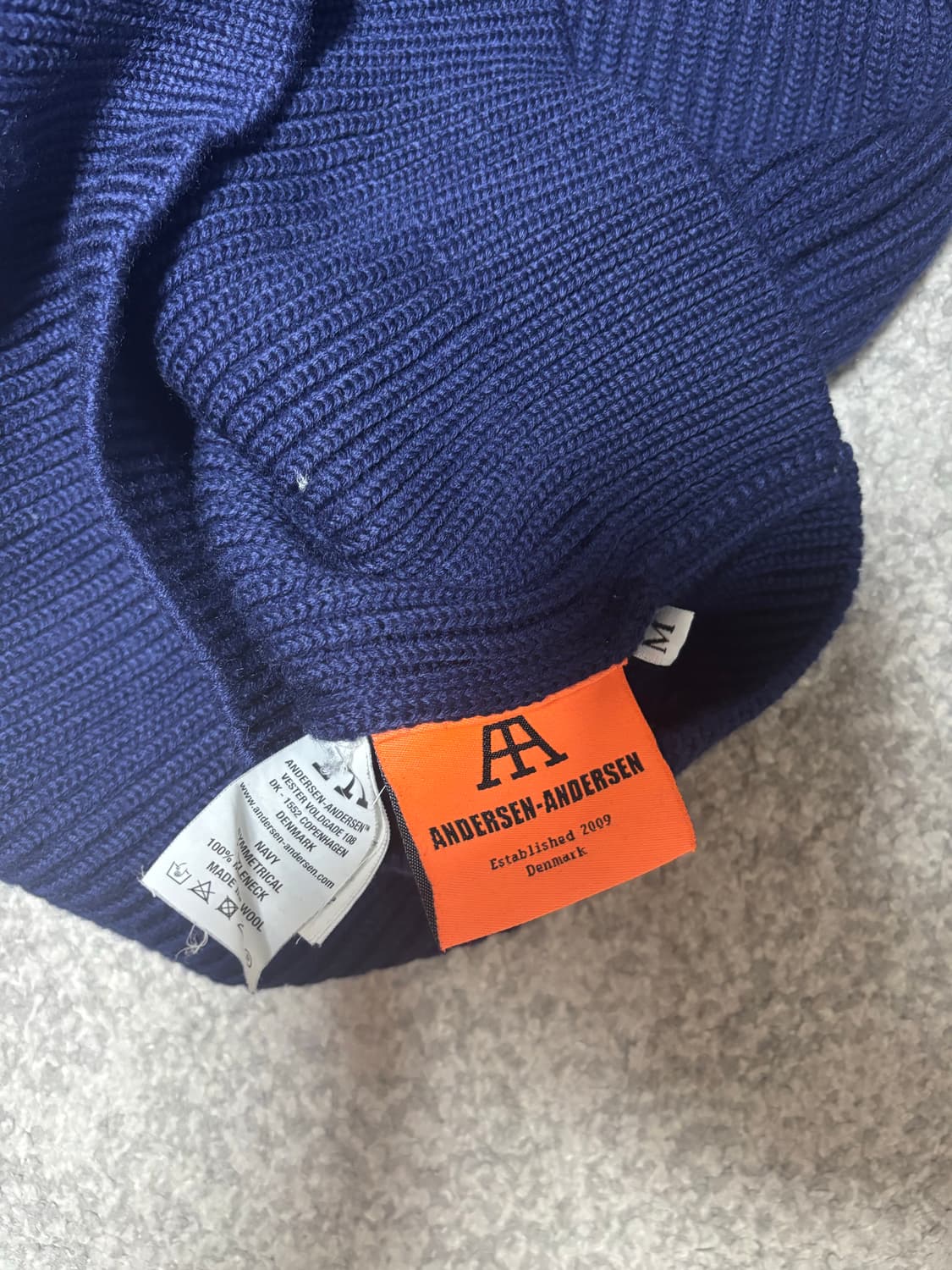 안데르센 네이비 터틀넥 M 상품이미지3