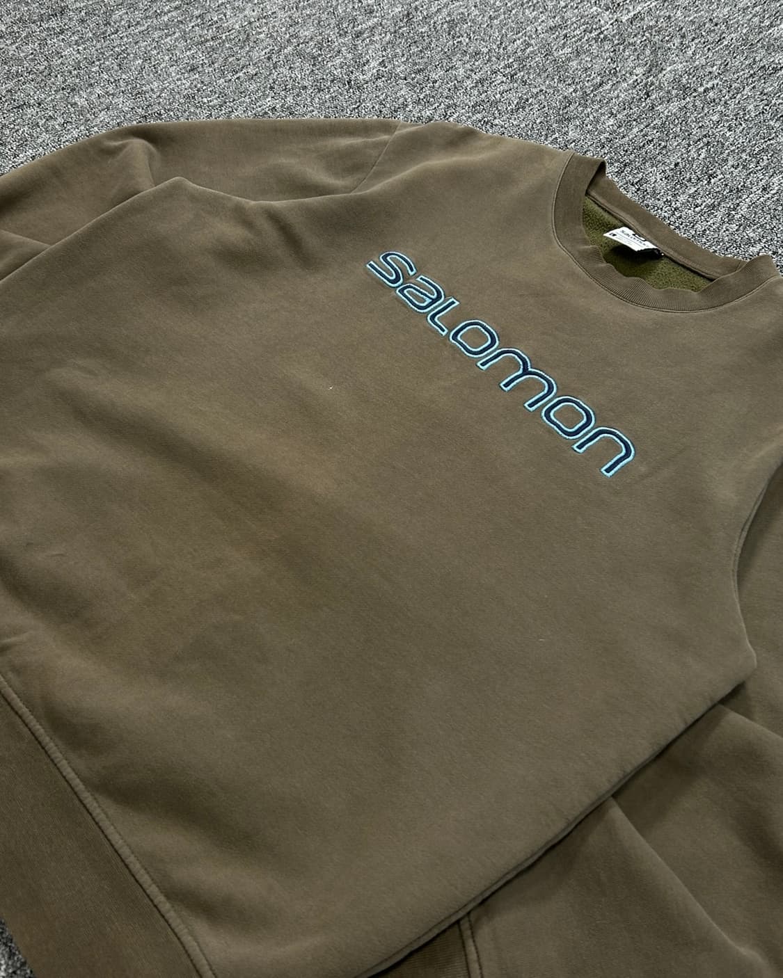 살로몬 브라운 빅로고 맨투맨  상품이미지3