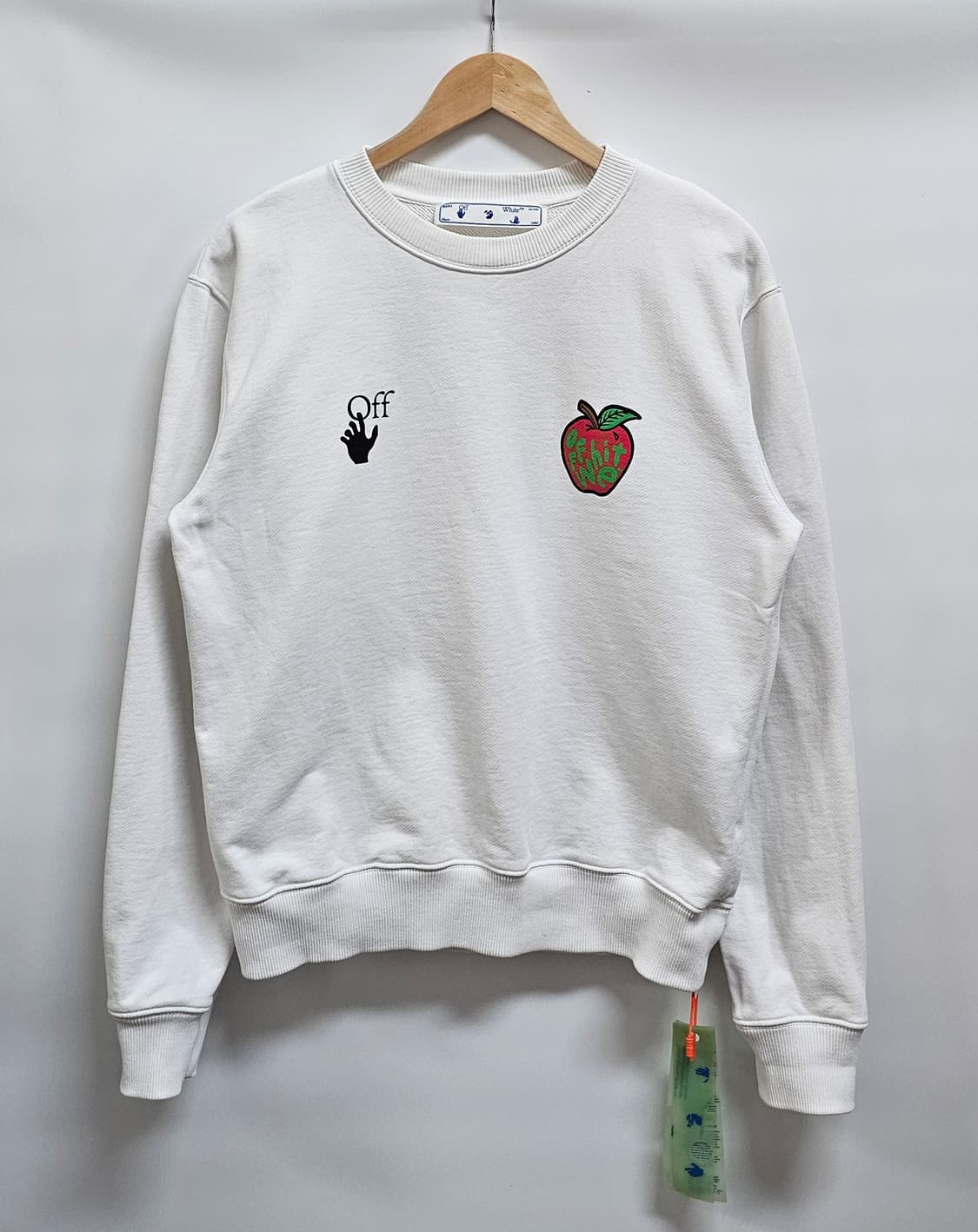 오프화이트 애플모티브 스웻셔츠 맨투맨 S 새상품 (정품큐알인증) 상품이미지1