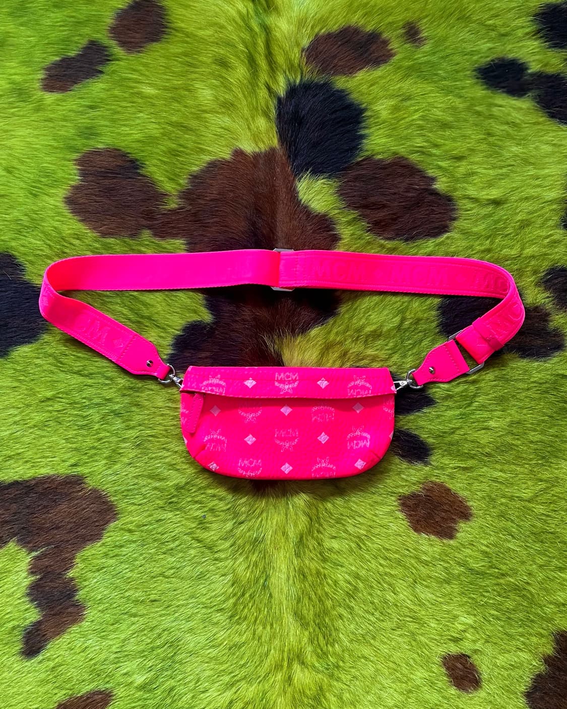 MCM X Billie Eilish 2019AW Crossbody Bag 상품이미지3