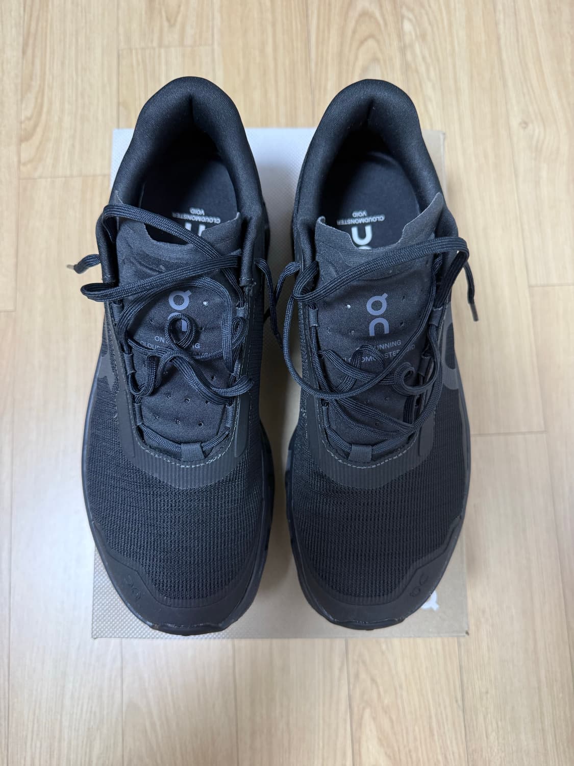 (마지막 가격)온러닝 클라우드몬스터 보이드 올블랙 280사이즈 상품이미지2